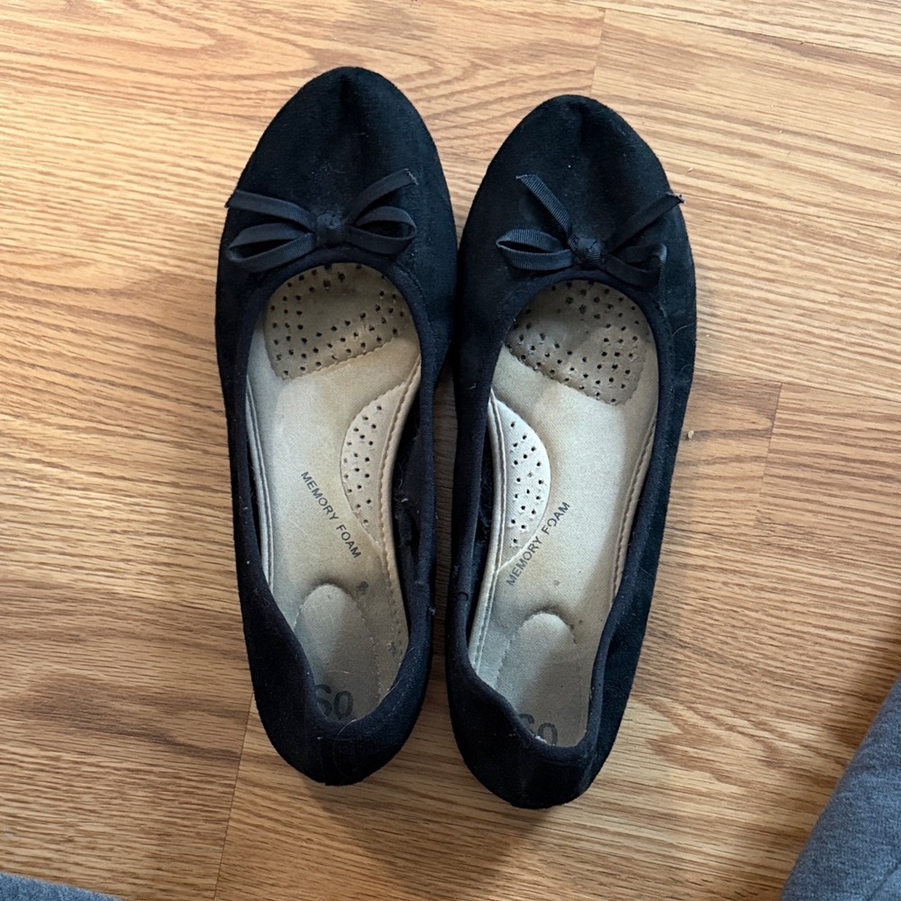 Elegant Black Women's Flats